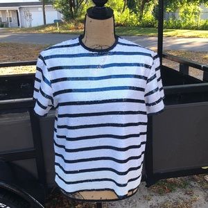 Very unique detailed top